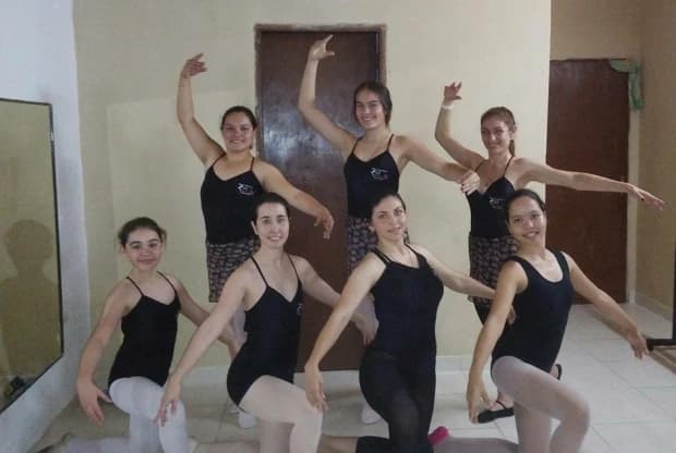 Academia De Danza Chely Moreno, foto de portada