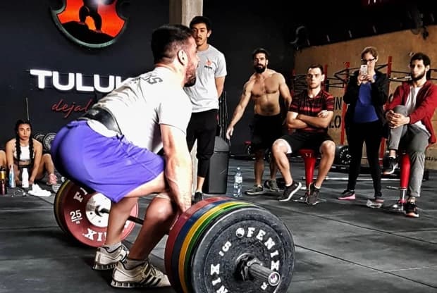 Halterados Por El Deporte, foto de portada