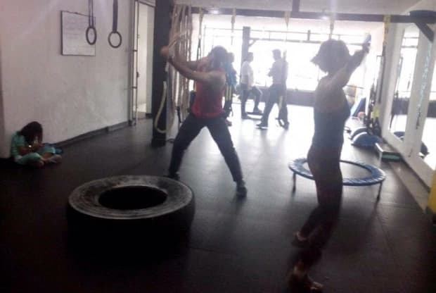 Max Effort, foto de portada