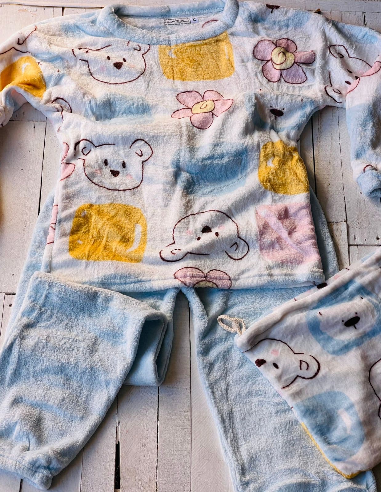 Pijama Polar con Bolsa — 1 de 4
